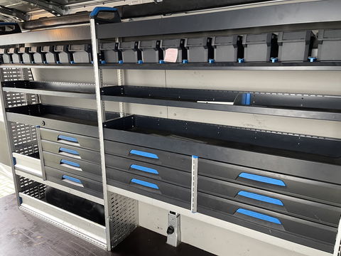 Ford Transit 310 2.0 TDCI 130pk / L3H2 Trend / volledig ingerichte Sortimo laadruimte met omvormer / vaste prijs rijklaar € 19.950 ex btw / lease vanaf € 336 / trekhaak / camera / airco / cruise / navi