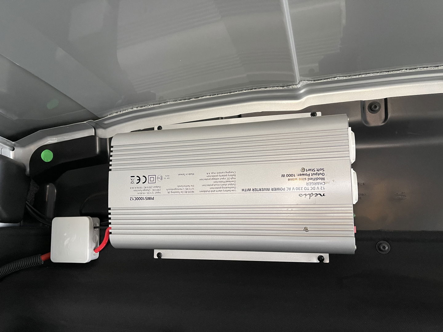 Ford Transit 310 2.0 TDCI 130pk / L3H2 Trend / volledig ingerichte Sortimo laadruimte met omvormer / vaste prijs rijklaar € 19.950 ex btw / lease vanaf € 336 / trekhaak / camera / airco / cruise / navi