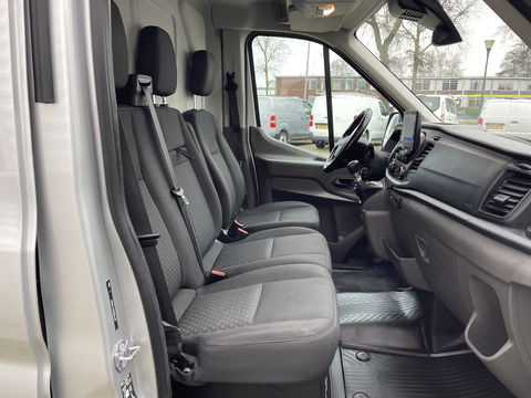 Ford Transit 310 2.0 TDCI 130pk / L3H2 Trend / volledig ingerichte Sortimo laadruimte met omvormer / vaste prijs rijklaar € 19.950 ex btw / lease vanaf € 336 / trekhaak / camera / airco / cruise / navi