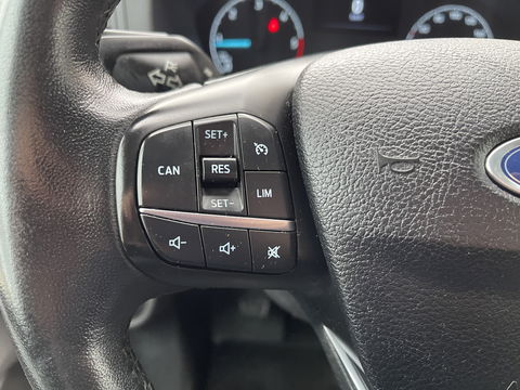 Ford Transit 310 2.0 TDCI 130pk / L3H2 Trend / volledig ingerichte Sortimo laadruimte met omvormer / vaste prijs rijklaar € 19.950 ex btw / lease vanaf € 336 / trekhaak / camera / airco / cruise / navi