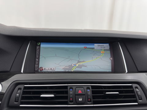 BMW 5 Serie Touring 525d High Executive Luzxury-Line Aut.*PANO | LUXURY-LEATHER | BI-XENON | DIGI-COCKPIT | HARMAN/KARDON-AUDIO  MEMORY-PACK | HEATED-COMFORTSEATS | NAVI-FULLMAP | ECC | PRIVACY-GLASS | CAMERA | LANE-ASSIST | PDC | TOWBAR | 18"A