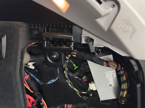 BMW 5 Serie Touring 525d High Executive Luzxury-Line Aut.*PANO | LUXURY-LEATHER | BI-XENON | DIGI-COCKPIT | HARMAN/KARDON-AUDIO  MEMORY-PACK | HEATED-COMFORTSEATS | NAVI-FULLMAP | ECC | PRIVACY-GLASS | CAMERA | LANE-ASSIST | PDC | TOWBAR | 18"A