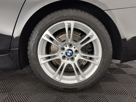 BMW 5 Serie Touring 525d High Executive Luzxury-Line Aut.*PANO | LUXURY-LEATHER | BI-XENON | DIGI-COCKPIT | HARMAN/KARDON-AUDIO  MEMORY-PACK | HEATED-COMFORTSEATS | NAVI-FULLMAP | ECC | PRIVACY-GLASS | CAMERA | LANE-ASSIST | PDC | TOWBAR | 18"A