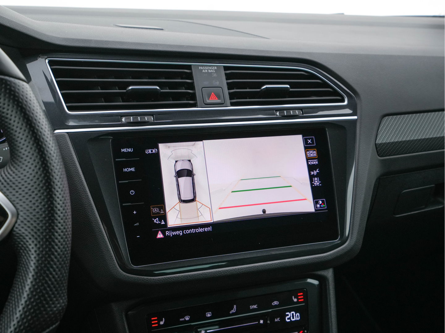 Volkswagen Tiguan 1.4 TSI R-Line Business+ (Plug-in) (INCL-BTW) Aut. *PANO | FULL-LED | ADAPTIVE-CRUISE | DIGI-COCKPIT | HEATED-COMFORTSEATS | NAV-FULLMAP | DAB+ | TOWBAR | PRIVACY-GLASS | ECC | PDC | 19''ALU