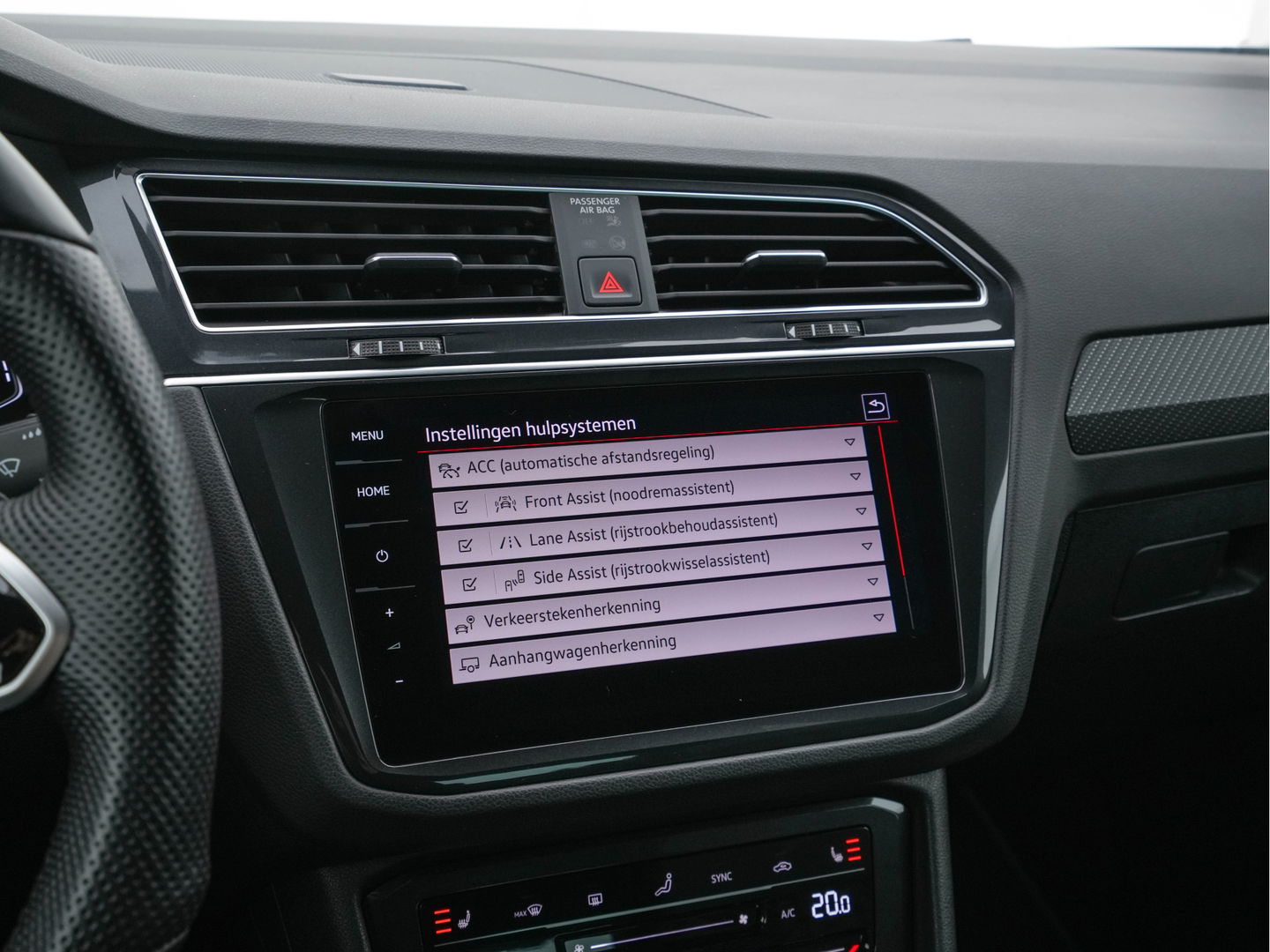 Volkswagen Tiguan 1.4 TSI R-Line Business+ (Plug-in) (INCL-BTW) Aut. *PANO | FULL-LED | ADAPTIVE-CRUISE | DIGI-COCKPIT | HEATED-COMFORTSEATS | NAV-FULLMAP | DAB+ | TOWBAR | PRIVACY-GLASS | ECC | PDC | 19''ALU