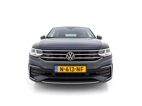 Volkswagen Tiguan 1.4 TSI R-Line Business+ (Plug-in) (INCL-BTW) Aut. *PANO | FULL-LED | ADAPTIVE-CRUISE | DIGI-COCKPIT | HEATED-COMFORTSEATS | NAV-FULLMAP | DAB+ | TOWBAR | PRIVACY-GLASS | ECC | PDC | 19''ALU