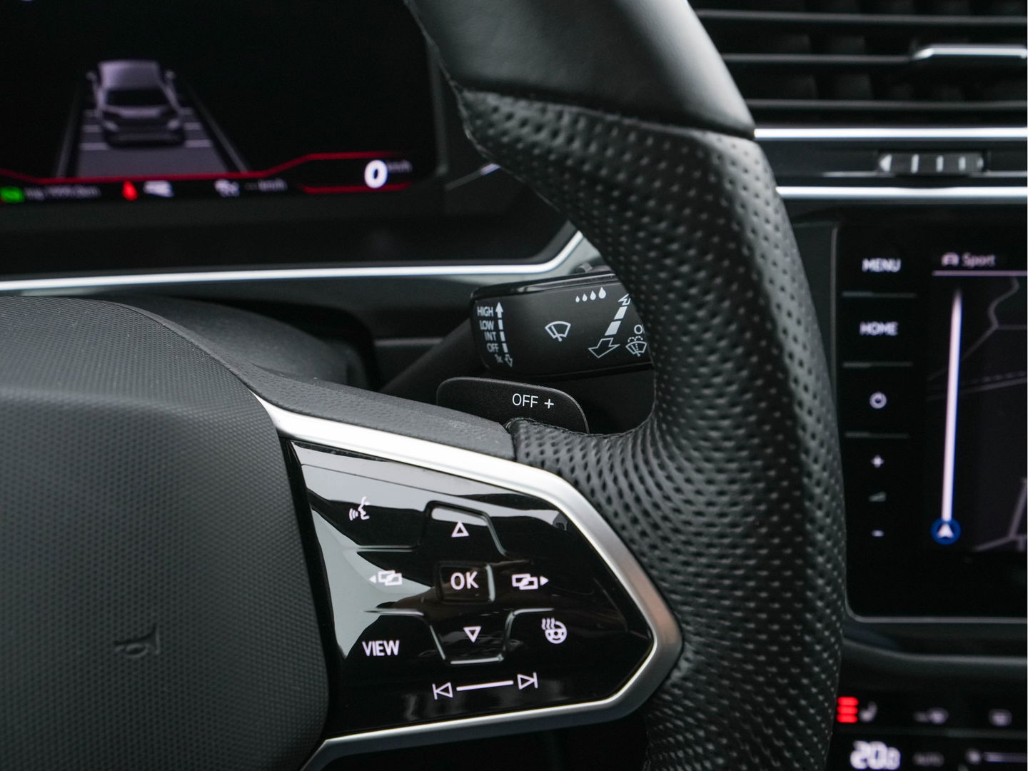 Volkswagen Tiguan 1.4 TSI R-Line Business+ (Plug-in) (INCL-BTW) Aut. *PANO | FULL-LED | ADAPTIVE-CRUISE | DIGI-COCKPIT | HEATED-COMFORTSEATS | NAV-FULLMAP | DAB+ | TOWBAR | PRIVACY-GLASS | ECC | PDC | 19''ALU