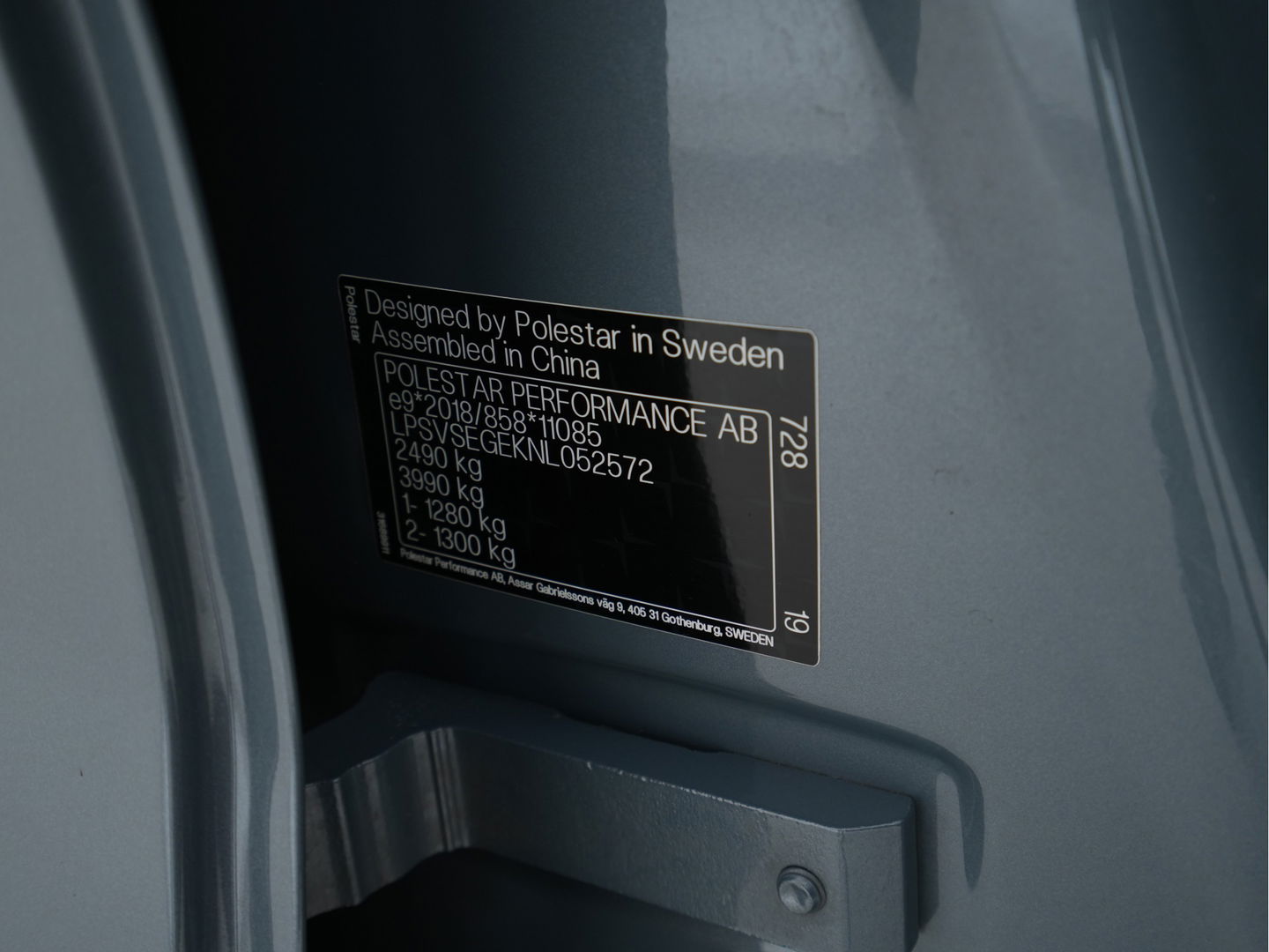 Polestar 2 Long Range Single Motor 78 kWh [ 3-Fase ] {SOH-95%} (INCL-BTW) *NAVI-FULLMAP | FULL-LED | KEYLESS | CAMERA | LANE-ASSIST | DIGI-COCKPIT | DAB+ | COMFORT-SEATS | ECC | PDC | 20''ALU*