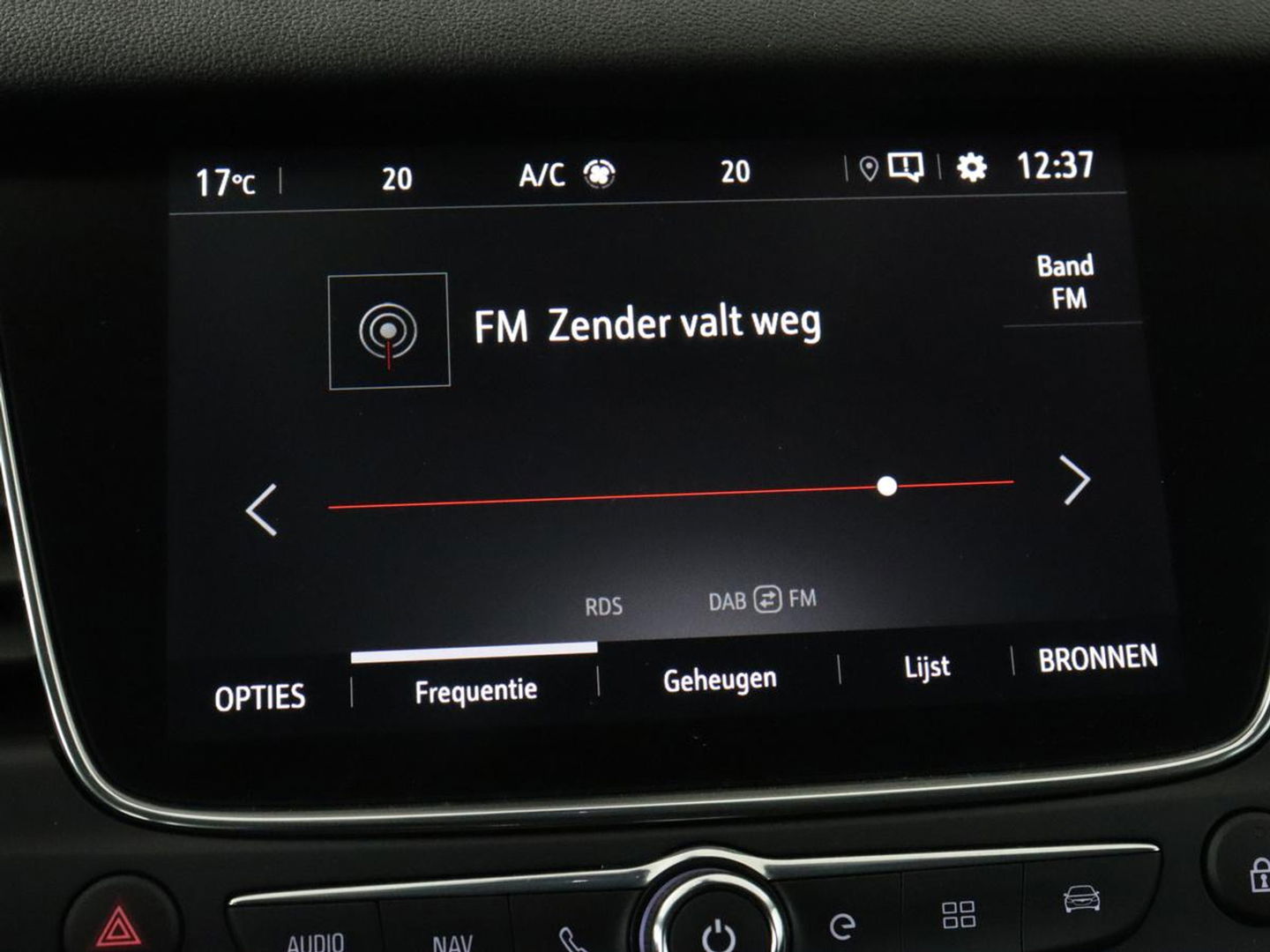 Opel Grandland X 1.6 Turbo Hybrid Ultimate | Stoelventilatie | Leder | 360 Camera | Carplay | Keyless | 19'' | Navigatie | Full LED | Parkeerhulp | Stoelverwarming | PHEV | Plug In