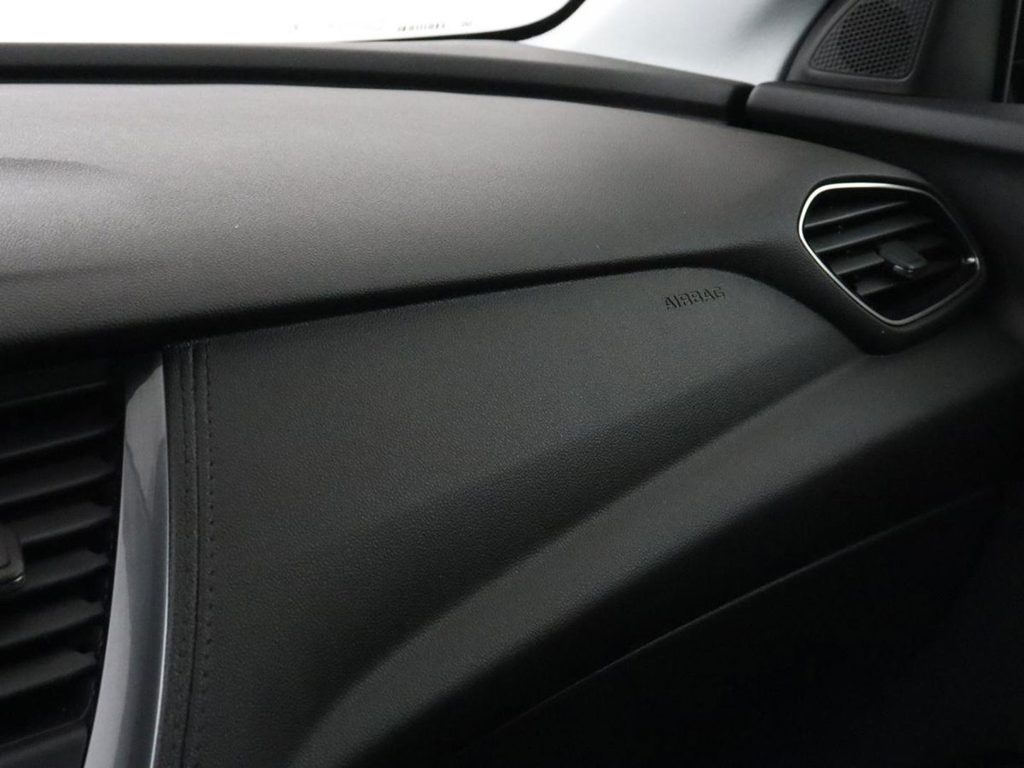 Opel Grandland X 1.6 Turbo Hybrid Ultimate | Stoelventilatie | Leder | 360 Camera | Carplay | Keyless | 19'' | Navigatie | Full LED | Parkeerhulp | Stoelverwarming | PHEV | Plug In