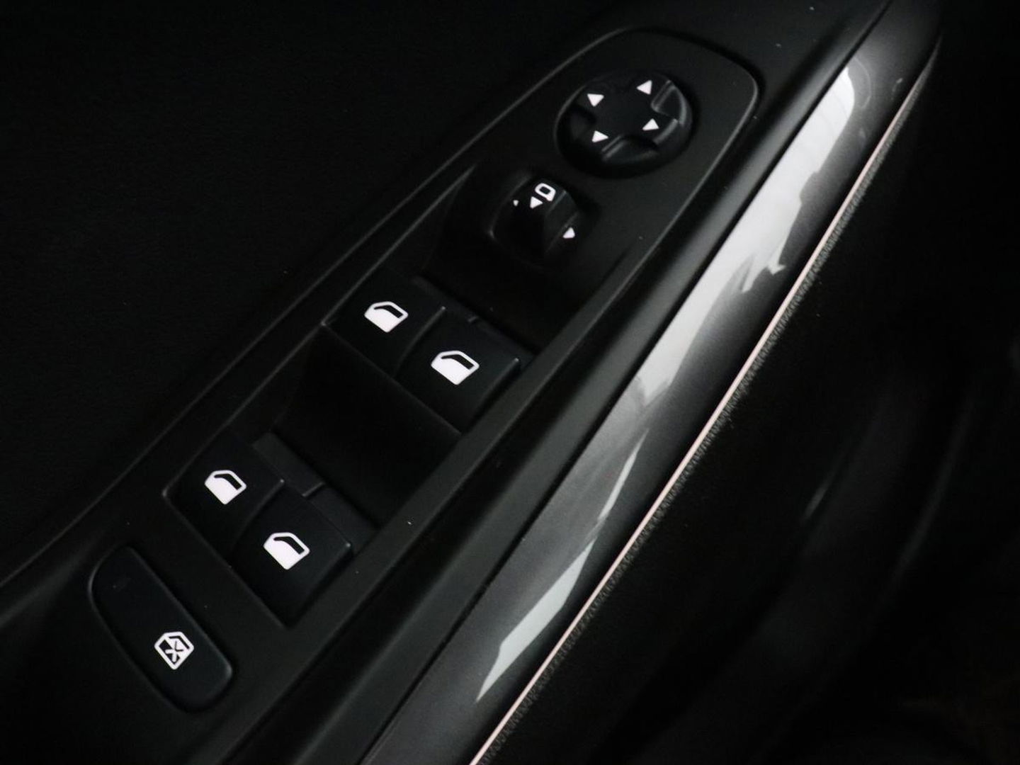 Opel Grandland X 1.6 Turbo Hybrid Ultimate | Stoelventilatie | Leder | 360 Camera | Carplay | Keyless | 19'' | Navigatie | Full LED | Parkeerhulp | Stoelverwarming | PHEV | Plug In