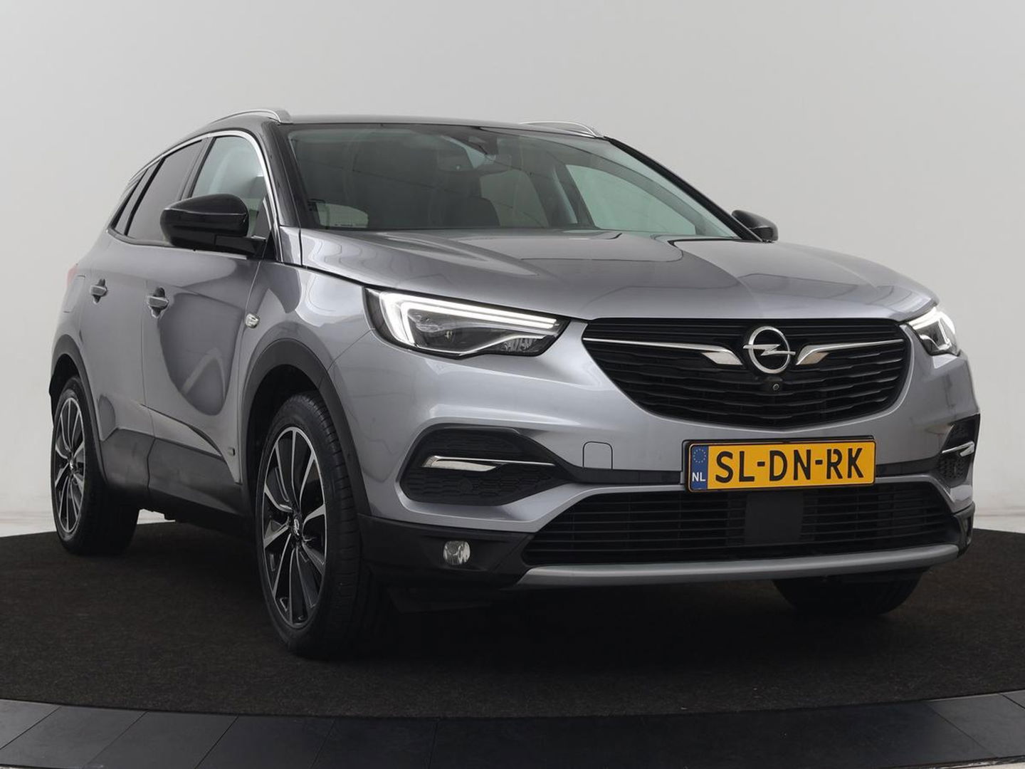 Opel Grandland X 1.6 Turbo Hybrid Ultimate | Stoelventilatie | Leder | 360 Camera | Carplay | Keyless | 19'' | Navigatie | Full LED | Parkeerhulp | Stoelverwarming | PHEV | Plug In