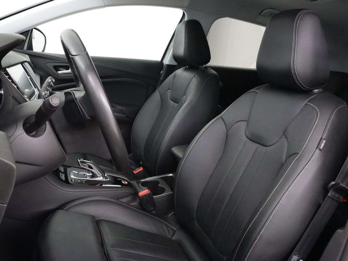 Opel Grandland X 1.6 Turbo Hybrid Ultimate | Stoelventilatie | Leder | 360 Camera | Carplay | Keyless | 19'' | Navigatie | Full LED | Parkeerhulp | Stoelverwarming | PHEV | Plug In