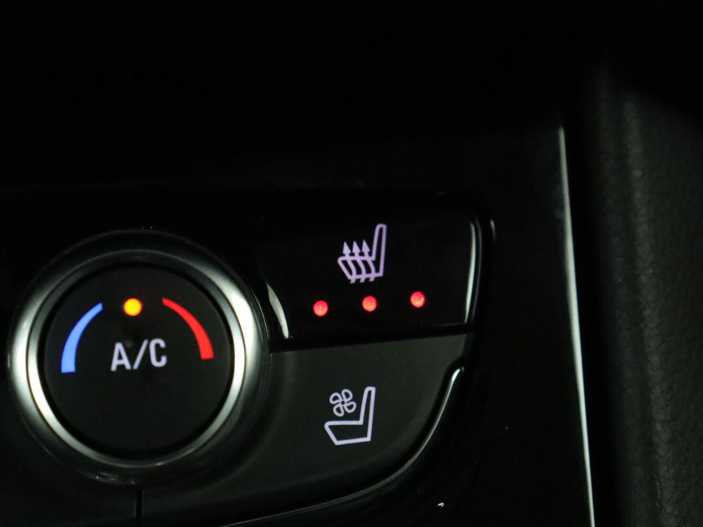 Opel Grandland X 1.6 Turbo Hybrid Ultimate | Stoelventilatie | Leder | 360 Camera | Carplay | Keyless | 19'' | Navigatie | Full LED | Parkeerhulp | Stoelverwarming | PHEV | Plug In