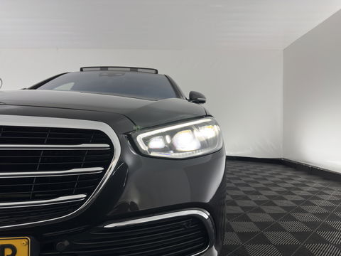 Mercedes-Benz S-Klasse 580 e 4MATIC Lang [ Plug-In ] (INCL-BTW) Aut. * PANO | NAVI-FULLMAP | DISTRONIC | BURMESTER-AUDIO | TOP-VIEW | KEYLESS | FULL-LED | DIGITAL-COCKPIT | AMBIENT-LIGHT | HEATED/VENTILATED-SEATS |...*