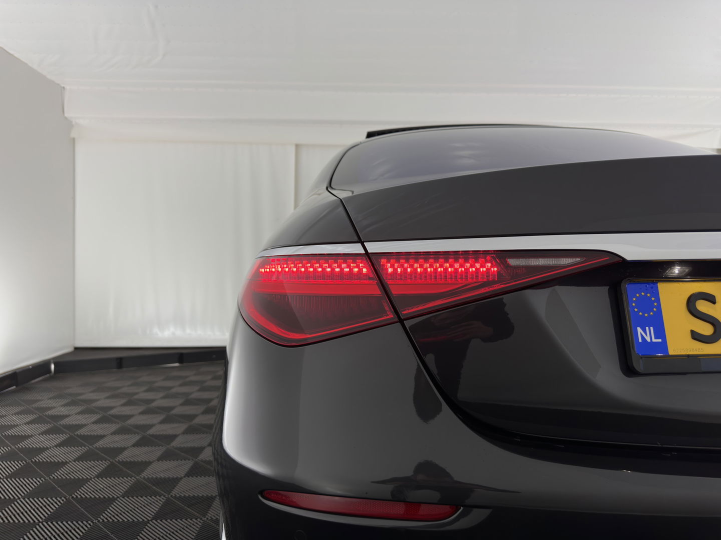 Mercedes-Benz S-Klasse 580 e 4MATIC Lang [ Plug-In ] (INCL-BTW) Aut. *PANO | NAVI-FULLMAP | DISTRONIC | BURMESTER-AUDIO | TOP-VIEW | KEYLESS | FULL-LED | DIGITAL-COCKPIT | AMBIENT-LIGHT | HEATED/VENTILATED-SEATS |...*