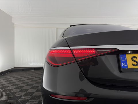 Mercedes-Benz S-Klasse 580 e 4MATIC Lang [ Plug-In ] (INCL-BTW) Aut. * PANO | NAVI-FULLMAP | DISTRONIC | BURMESTER-AUDIO | TOP-VIEW | KEYLESS | FULL-LED | DIGITAL-COCKPIT | AMBIENT-LIGHT | HEATED/VENTILATED-SEATS |...*
