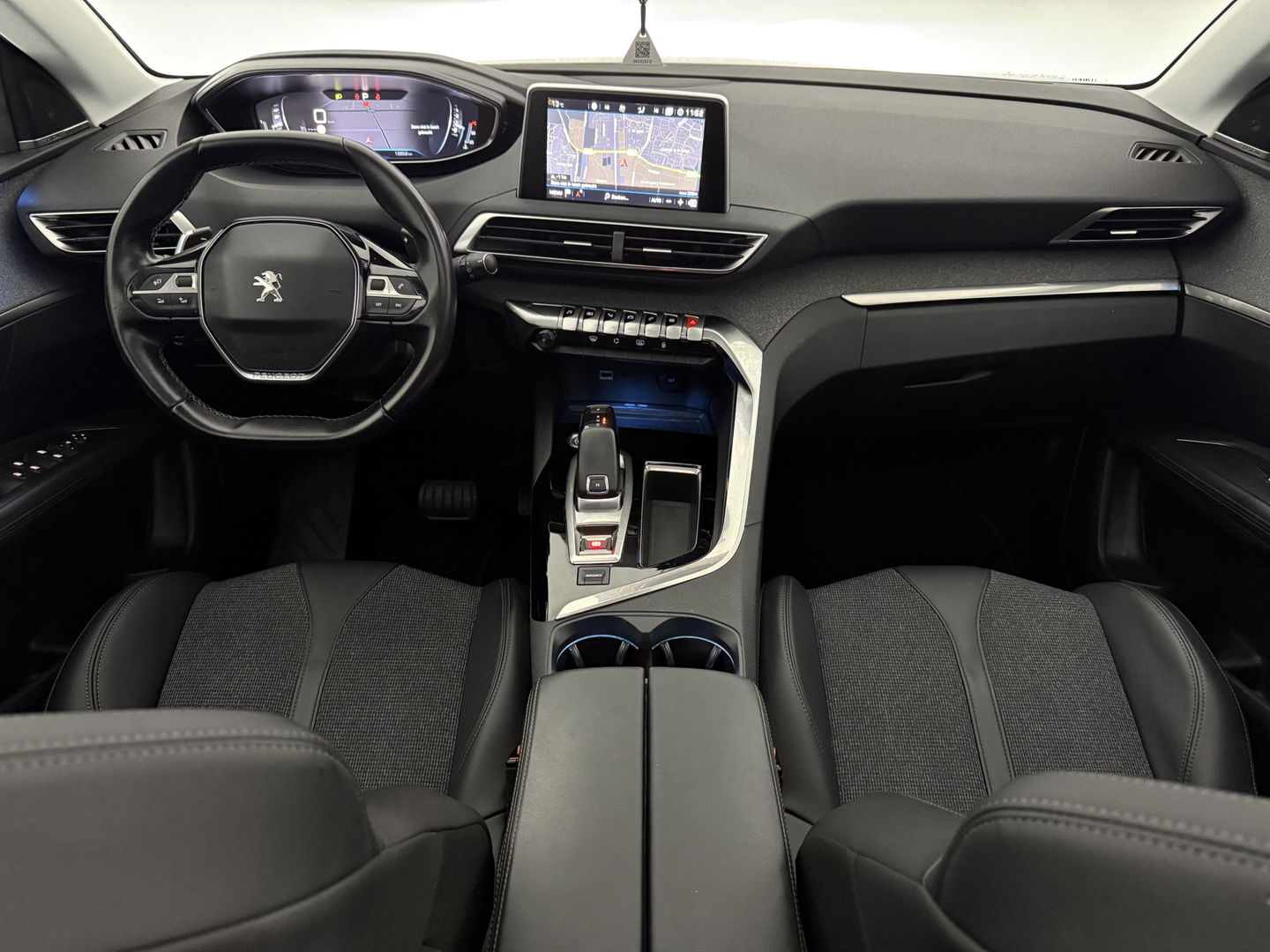 Peugeot 3008 1.2 PureTech | Pano | Virtual | Sfeer | Camera | Carplay | Trekh. | Keyless | NAP