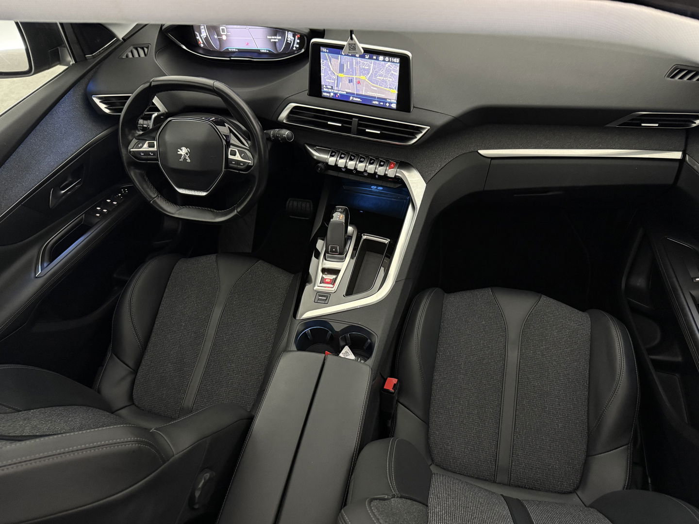 Peugeot 3008 1.2 PureTech | Pano | Virtual | Sfeer | Camera | Carplay | Trekh. | Keyless | NAP