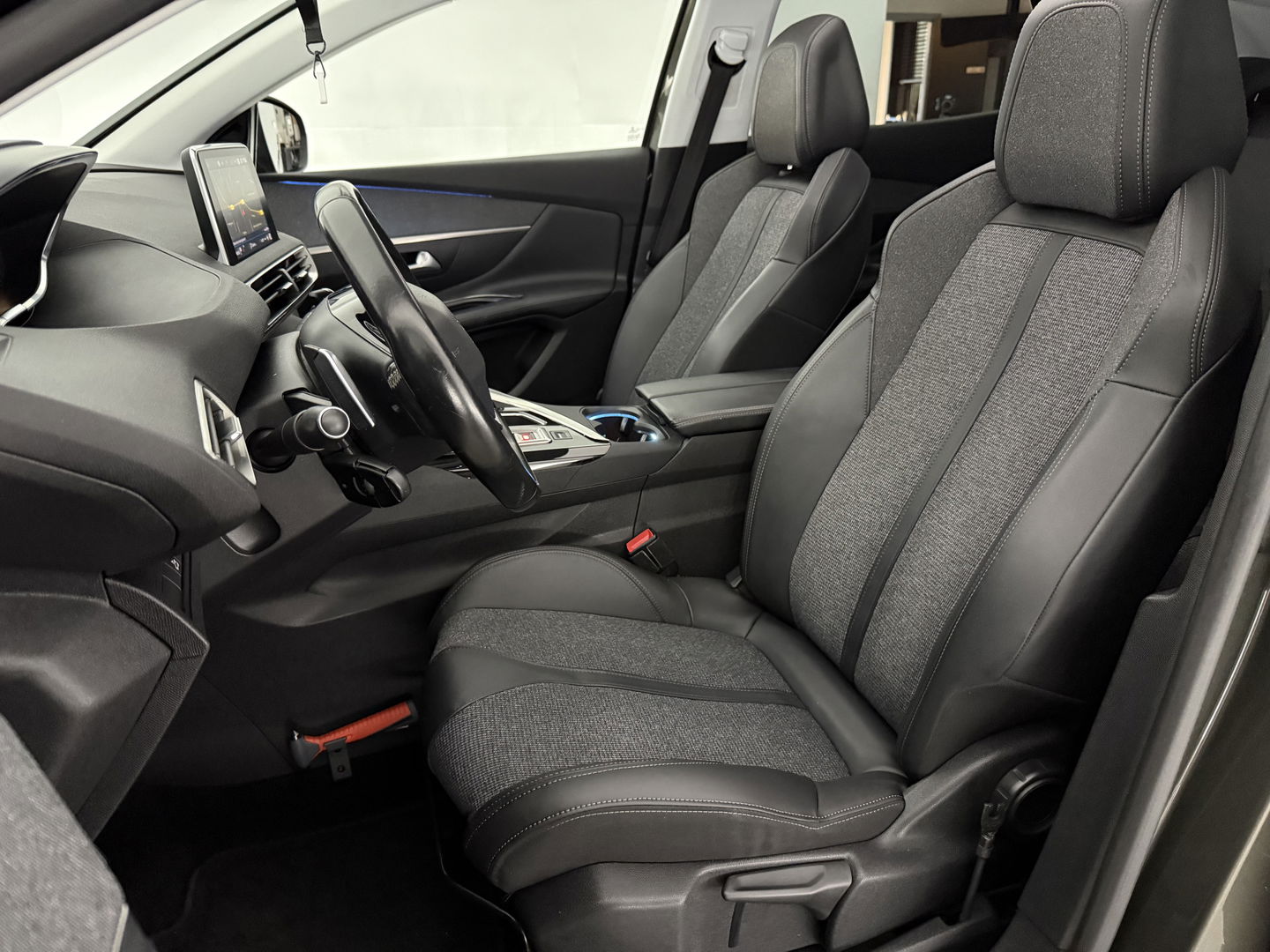 Peugeot 3008 1.2 PureTech | Pano | Virtual | Sfeer | Camera | Carplay | Trekh. | Keyless | NAP