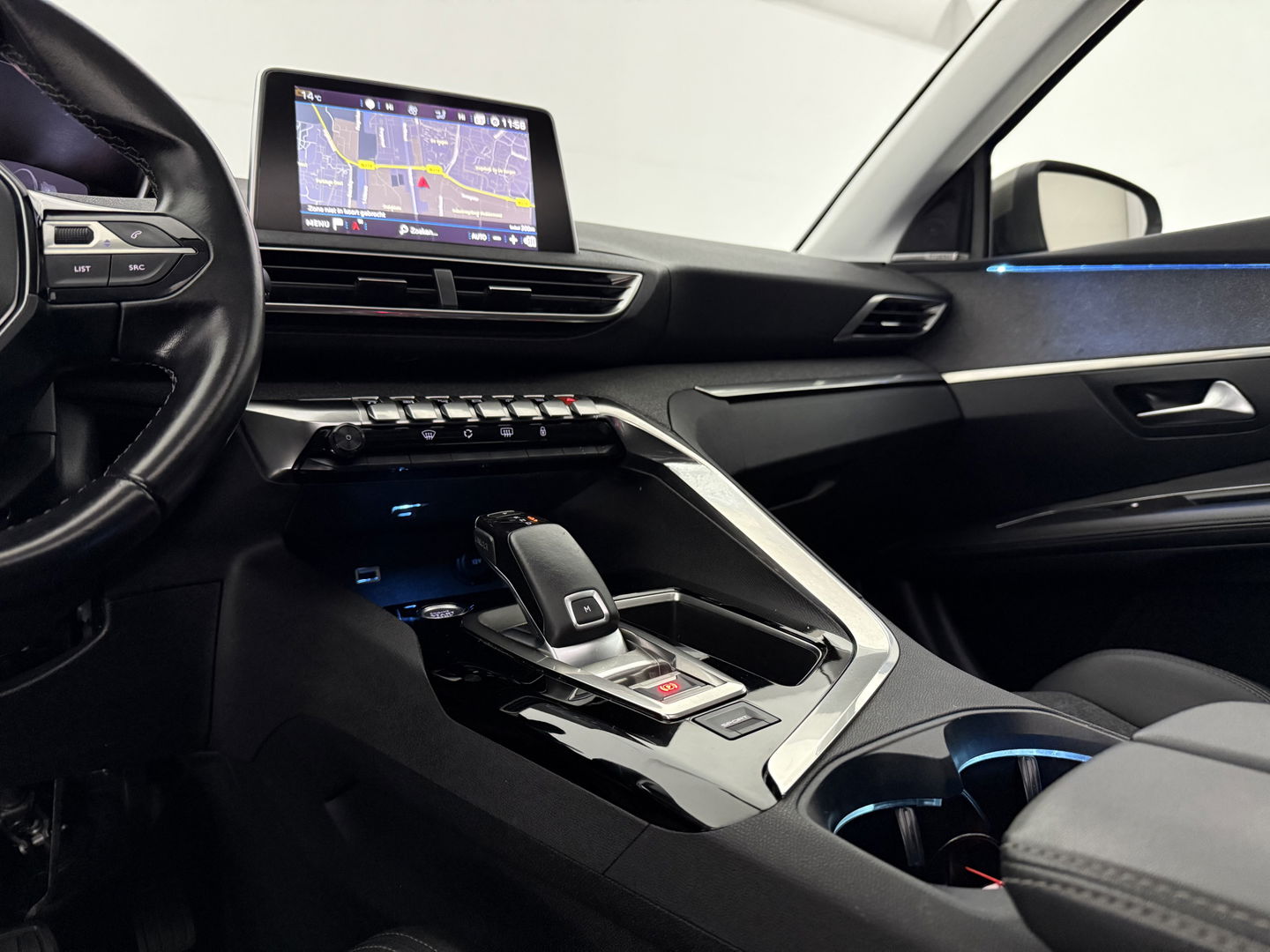 Peugeot 3008 1.2 PureTech | Pano | Virtual | Sfeer | Camera | Carplay | Trekh. | Keyless | NAP