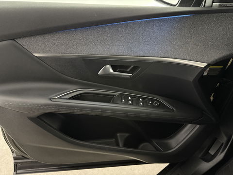 Peugeot 3008 1.2 PureTech | Pano | Virtual | Sfeer | Camera | Carplay | Trekh. | Keyless | NAP