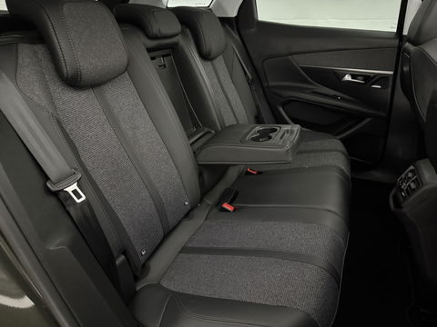 Peugeot 3008 1.2 PureTech | Pano | Virtual | Sfeer | Camera | Carplay | Trekh. | Keyless | NAP