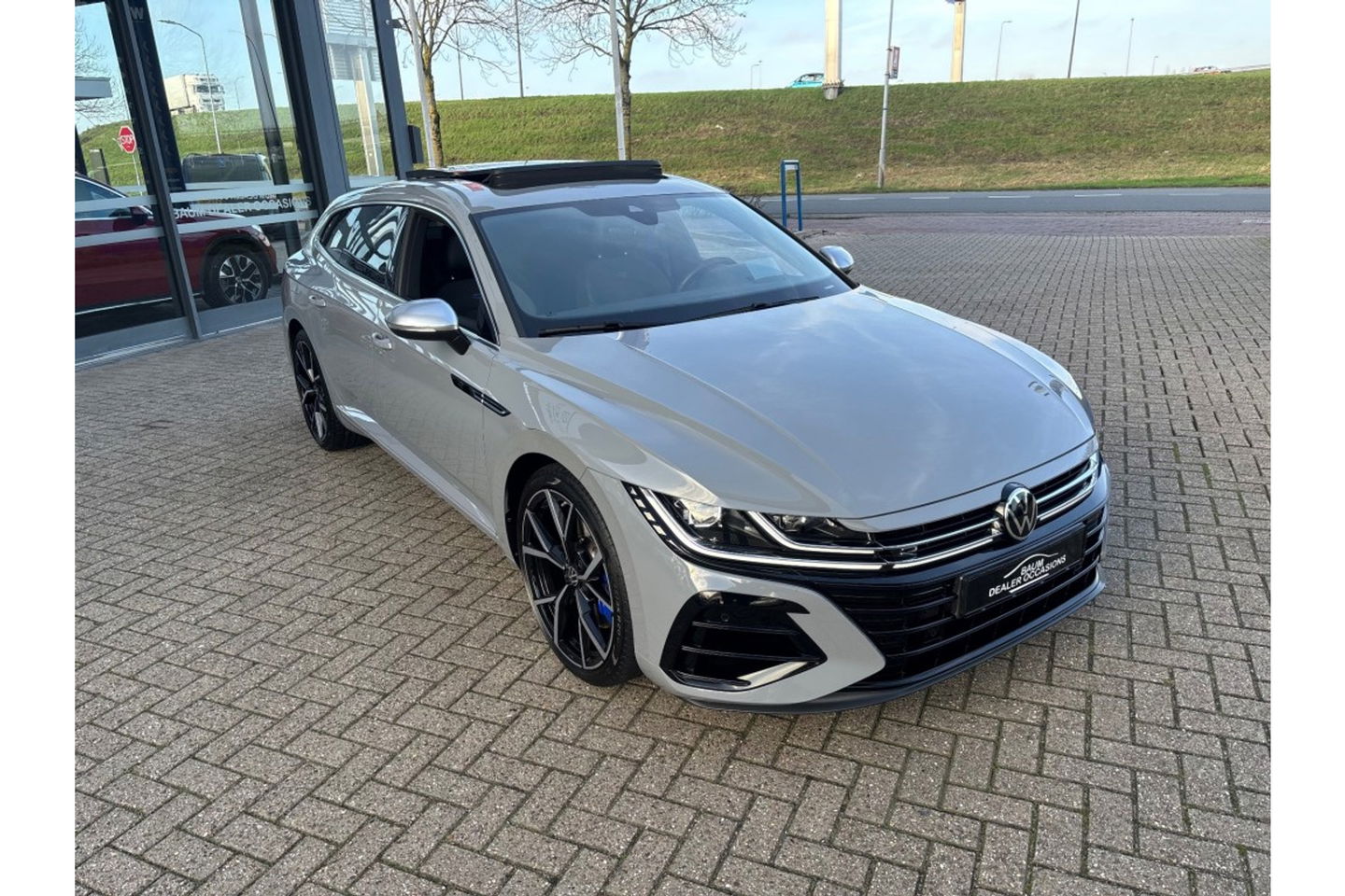 Volkswagen Arteon Shooting Brake 2.0 TSI R 320PK AUTOMAAT 4MOTION PANORAMA HEADUP.