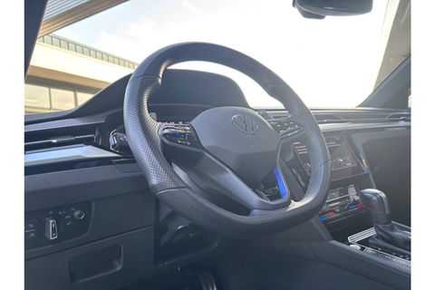 Volkswagen Arteon Shooting Brake 2.0 TSI R 320PK AUTOMAAT 4MOTION PANORAMA HEADUP.