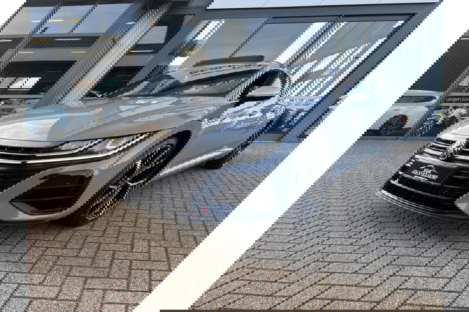 Volkswagen Arteon Shooting Brake 2.0 TSI R 320PK AUTOMAAT 4MOTION PANORAMA HEADUP.