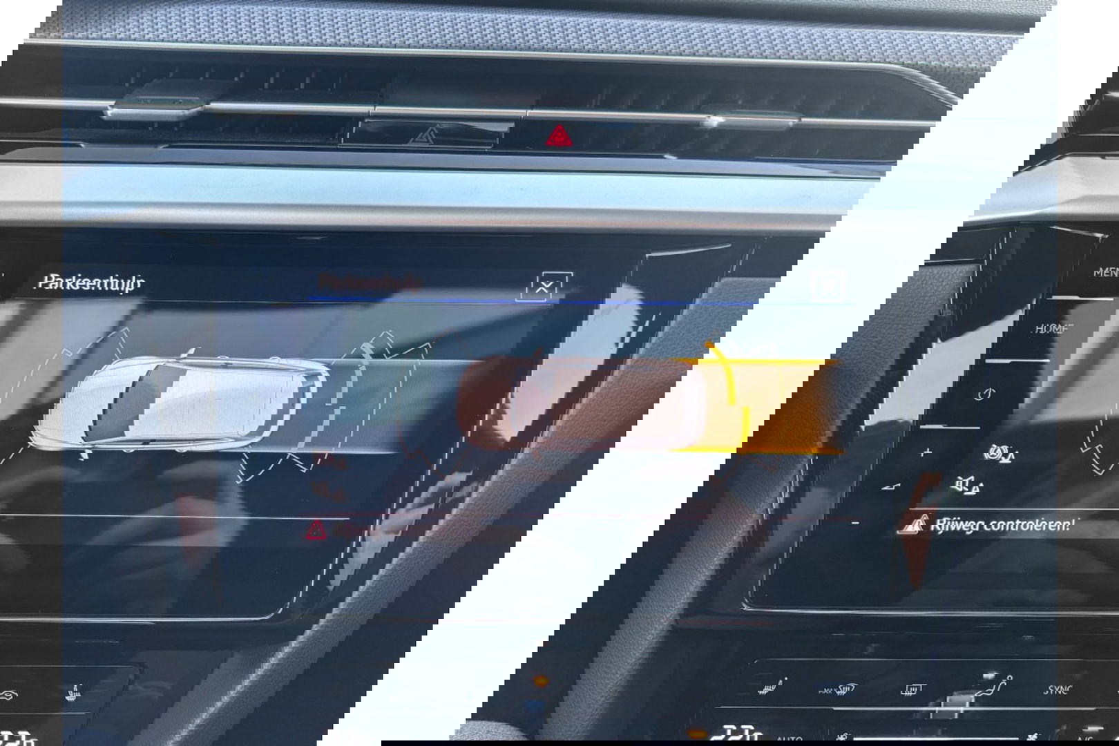 Volkswagen Arteon Shooting Brake 2.0 TSI R 320PK AUTOMAAT 4MOTION PANORAMA HEADUP.