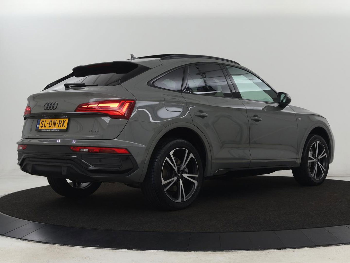 Audi Q5 Sportback 50 TFSIe S edition | Panoramadak | Massage | Sportstoelen | Head-Up | Stoelverwarming | Carplay | Camera | Navigatie | Matrix LED | Virtual Cockpit | PHEV | Plug In