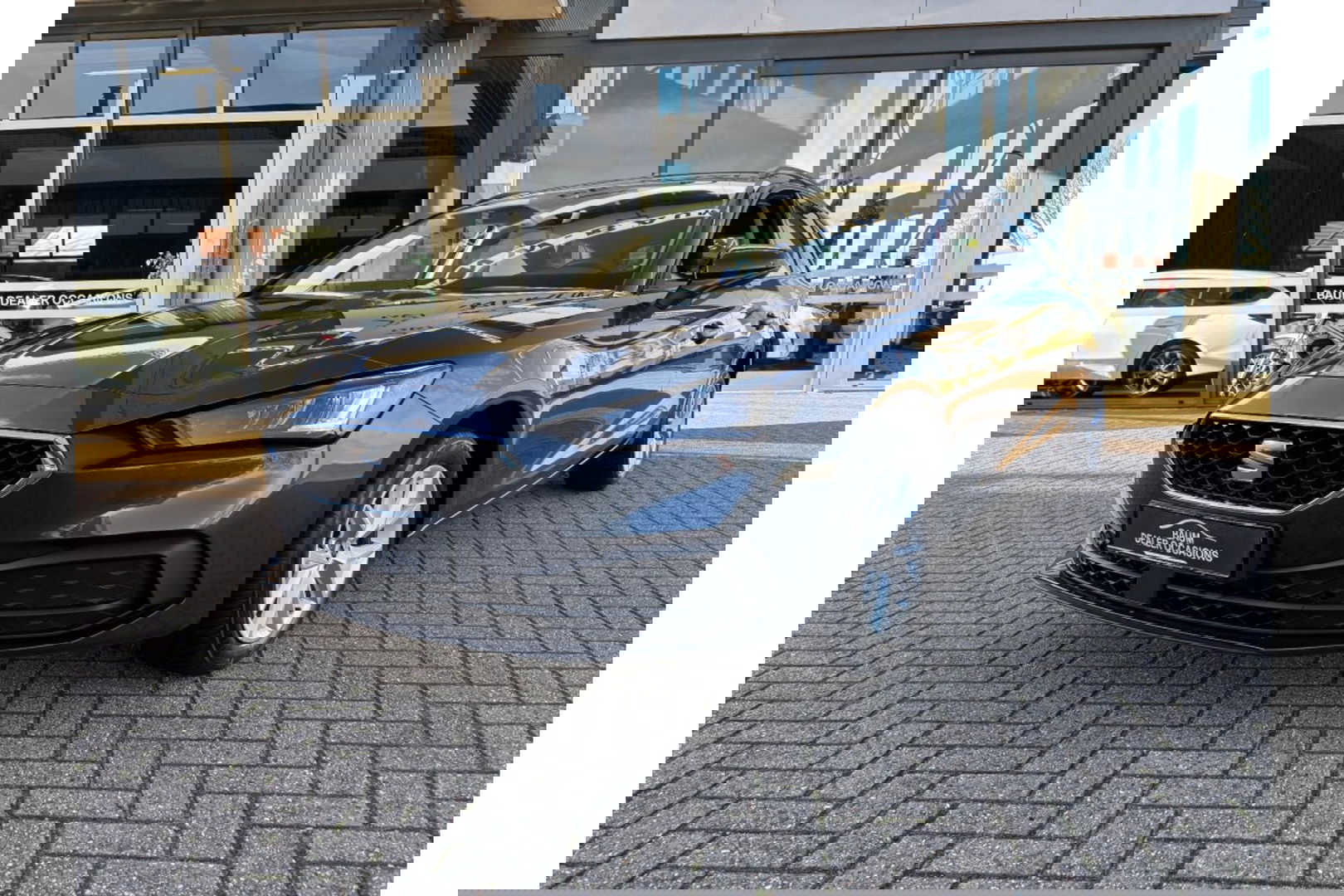 SEAT Leon 1.0 ETSI STYLE AUTOMAAT NAVI-CARPLAY WINTERPACK PDC-CAMERA.