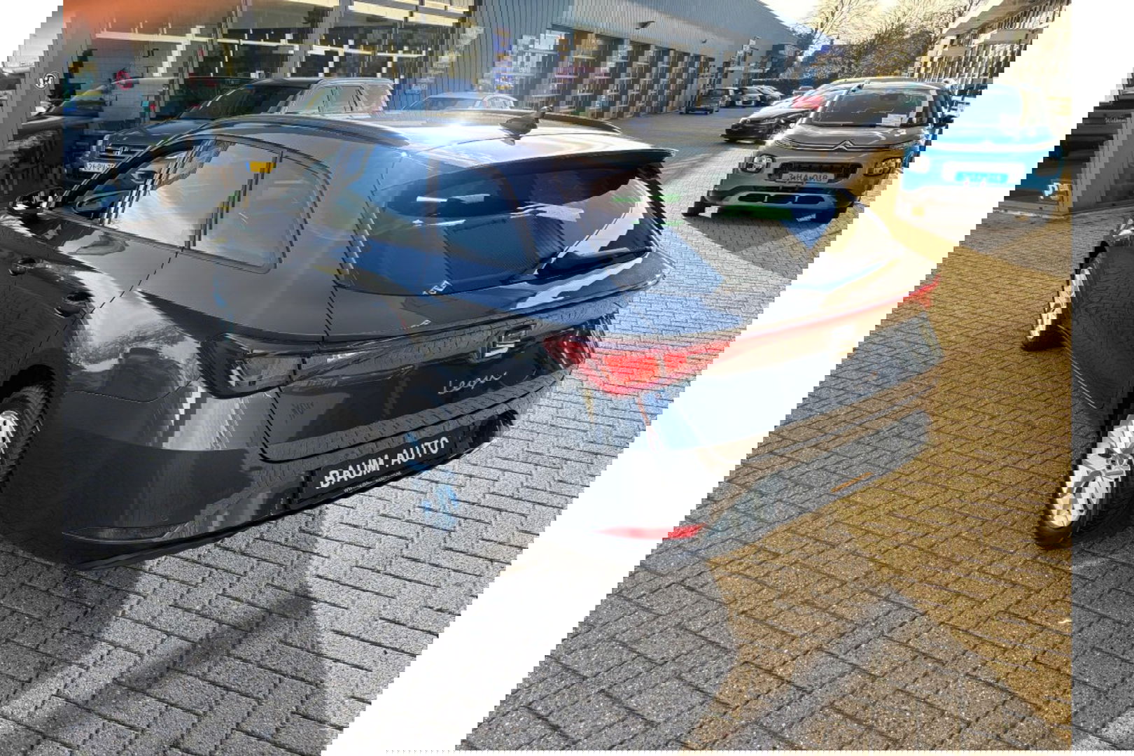 SEAT Leon 1.0 ETSI STYLE AUTOMAAT NAVI-CARPLAY WINTERPACK PDC-CAMERA.