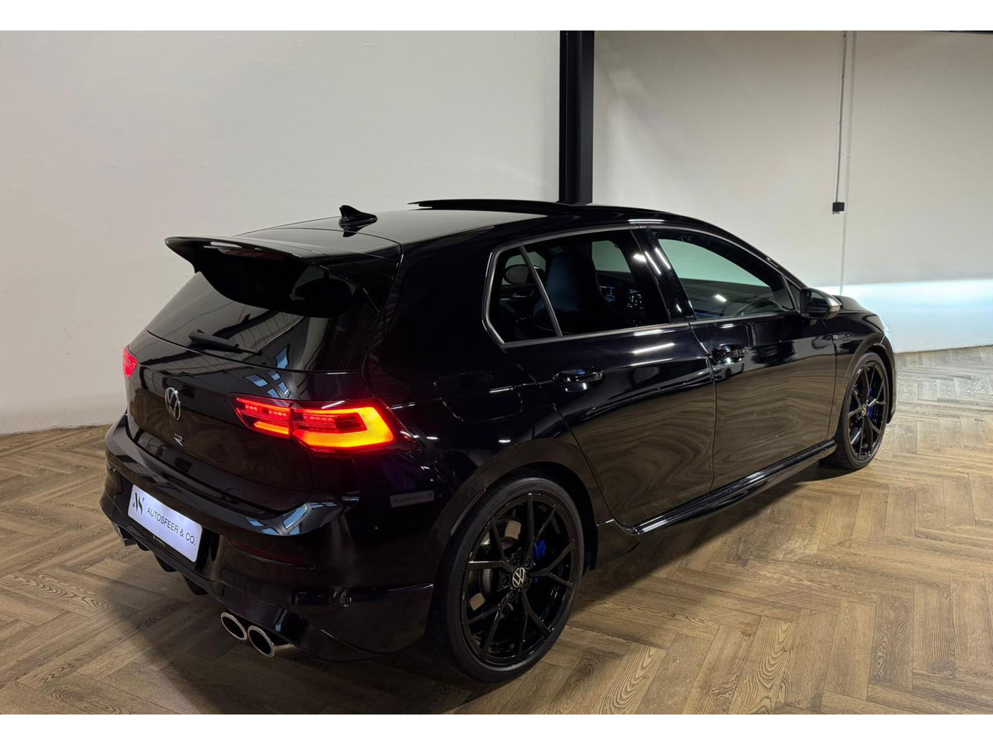 Volkswagen Golf 2.0 TSI 4Motion R PANO KEYLESS HUD