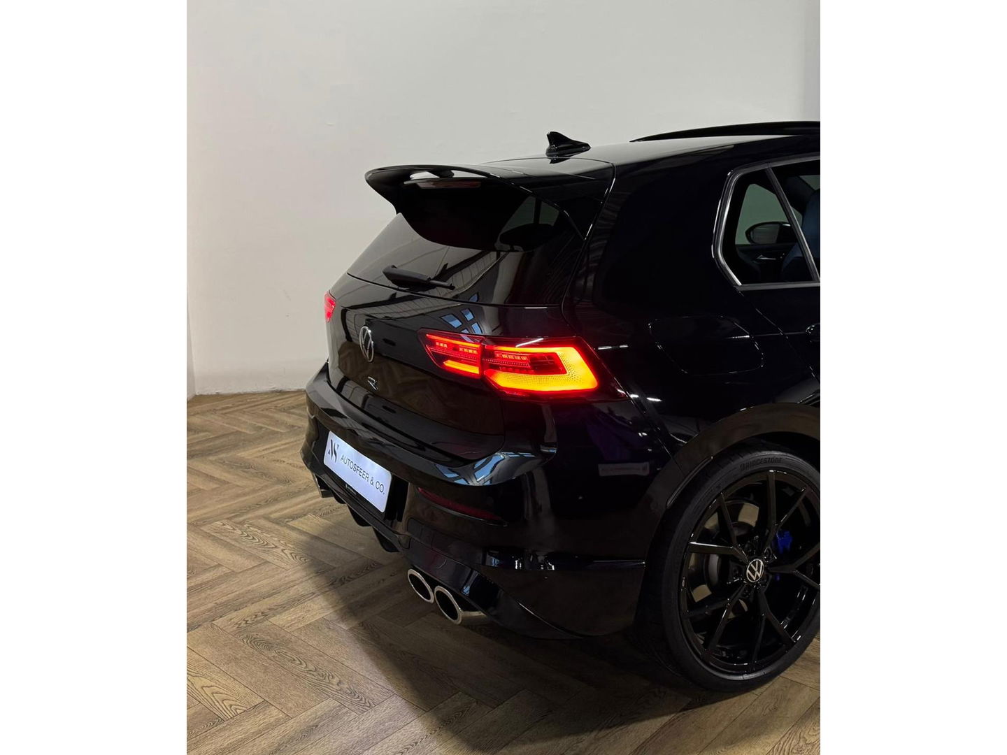 Volkswagen Golf 2.0 TSI 4Motion R PANO KEYLESS HUD