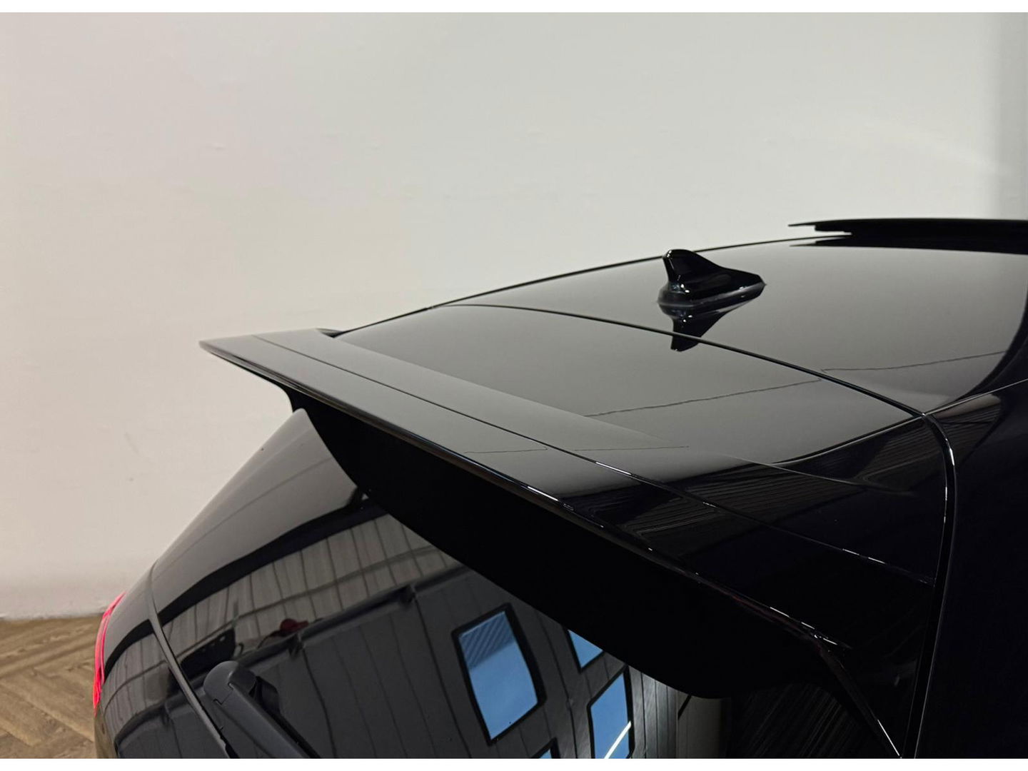 Volkswagen Golf 2.0 TSI 4Motion R PANO KEYLESS HUD