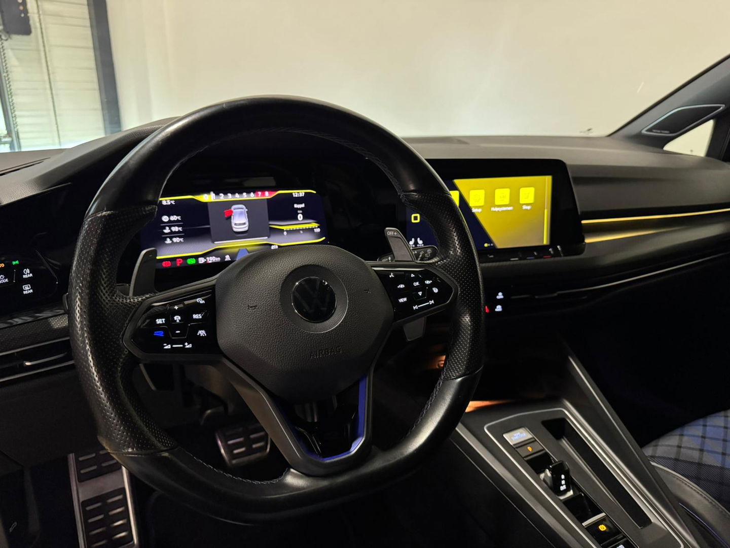 Volkswagen Golf 2.0 TSI 4Motion R PANO KEYLESS HUD