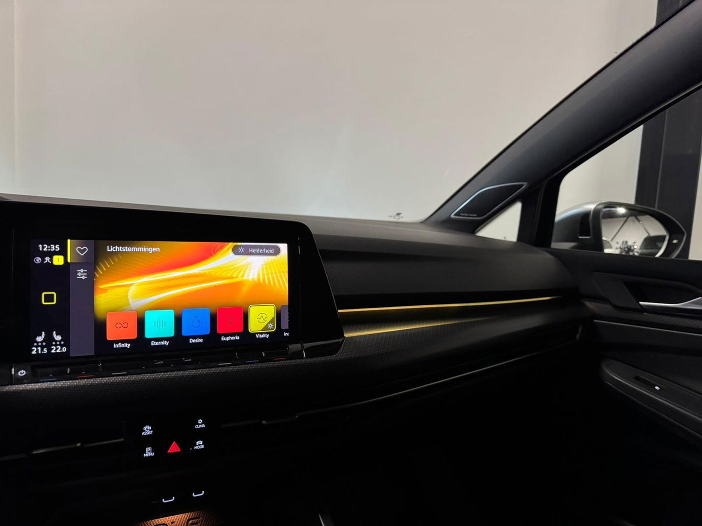 Volkswagen Golf 2.0 TSI 4Motion R PANO KEYLESS HUD