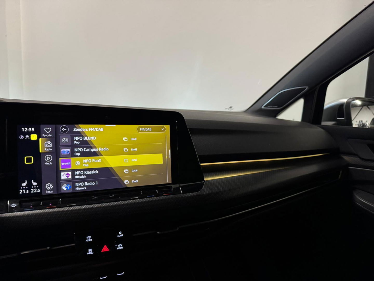 Volkswagen Golf 2.0 TSI 4Motion R PANO KEYLESS HUD