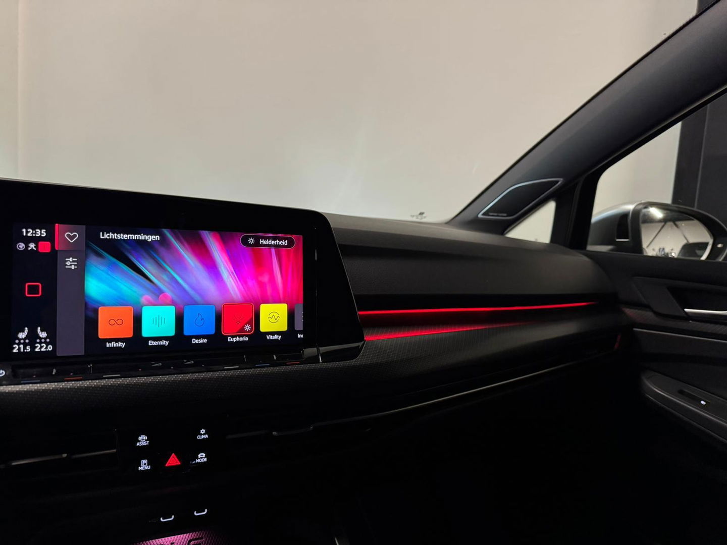 Volkswagen Golf 2.0 TSI 4Motion R PANO KEYLESS HUD