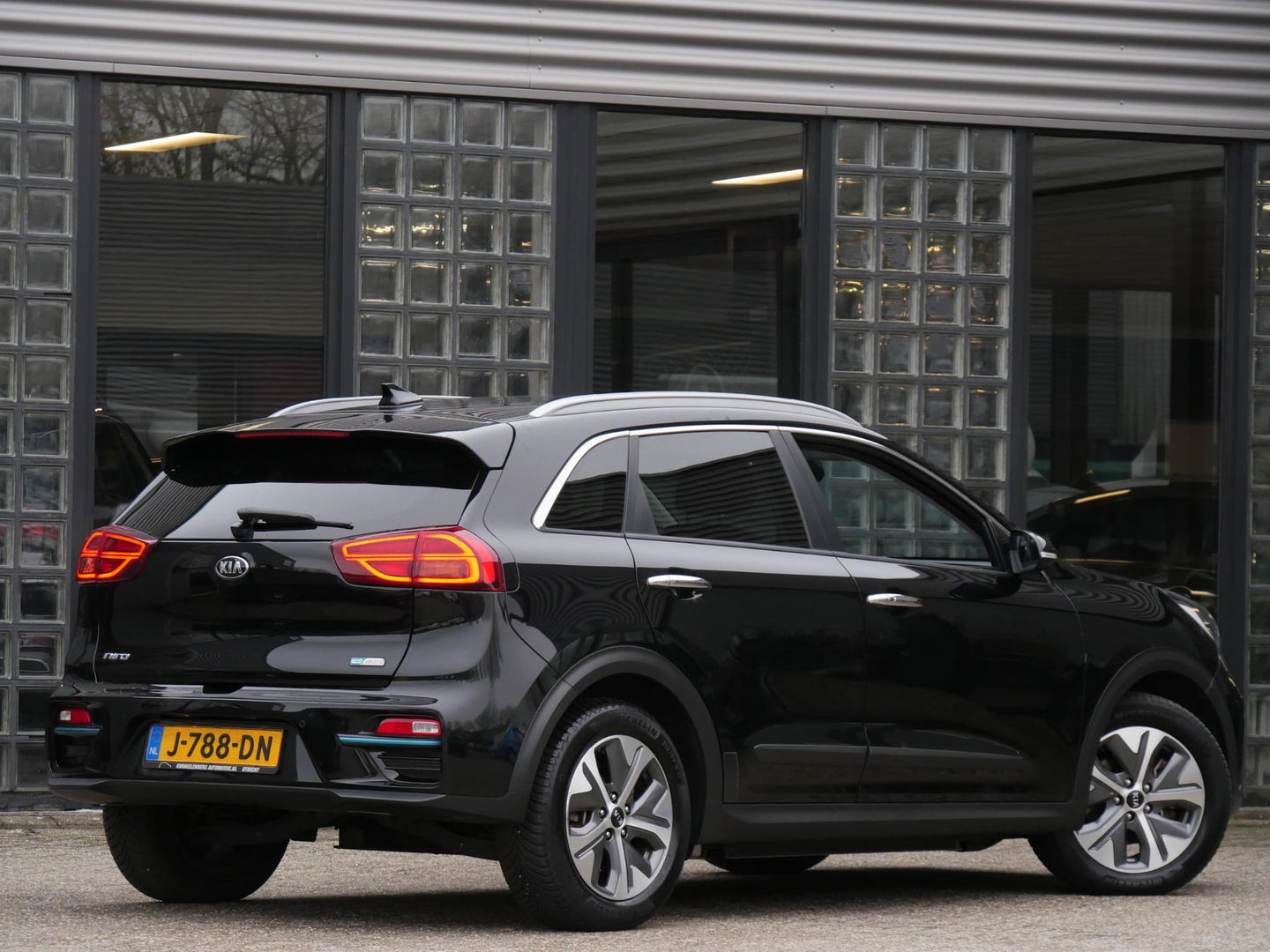 Kia e-Niro 64kWh/ 3-FASE/ SOH 100%/ EXECUTIVELINE/ TREKHAAK