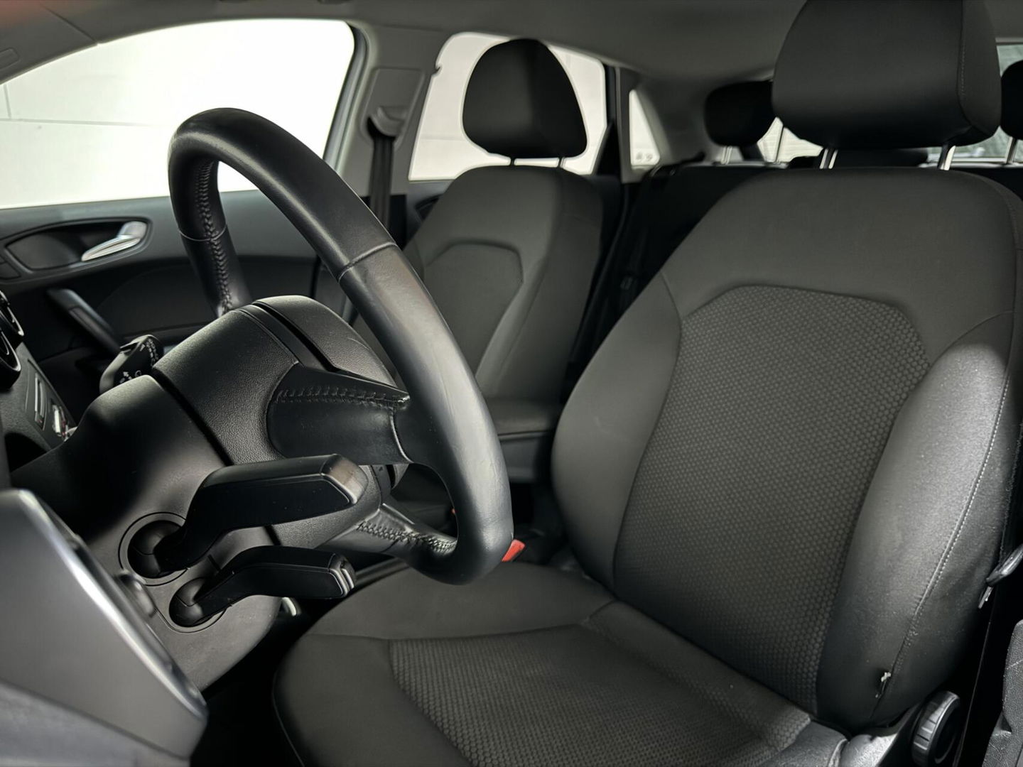 Audi A1 Sportback 1.0 TFSI S-line Airco Navi Cruise PDC