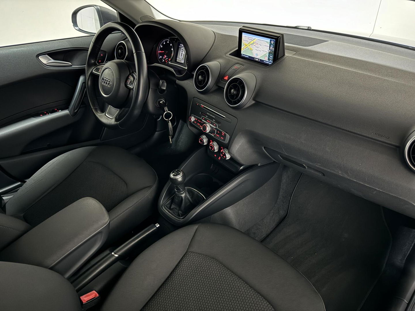 Audi A1 Sportback 1.0 TFSI S-line Airco Navi Cruise PDC