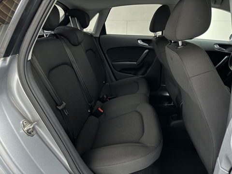 Audi A1 Sportback 1.0 TFSI S-line Airco Navi Cruise PDC