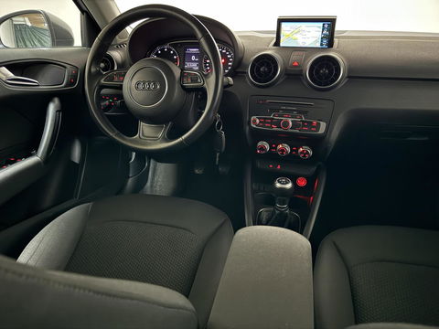 Audi A1 Sportback 1.0 TFSI S-line Airco Navi Cruise PDC