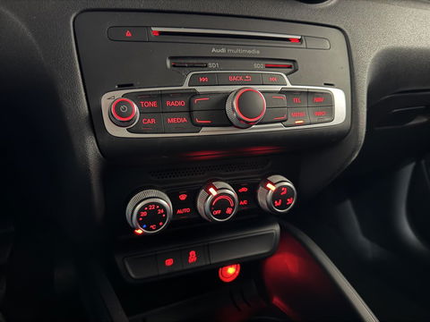 Audi A1 Sportback 1.0 TFSI S-line Airco Navi Cruise PDC