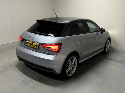Audi A1 Sportback 1.0 TFSI S-line Airco Navi Cruise PDC