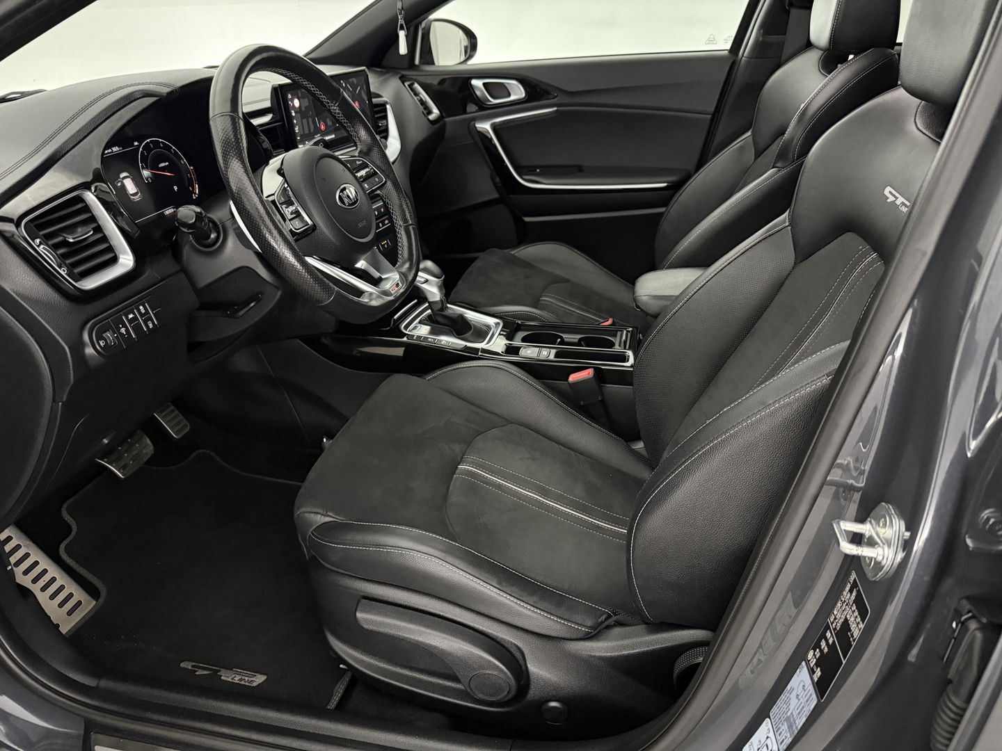 Kia ProCeed 1.4 T-GDI GT-Line | Pano | Camera | Stoel/Stuur verw. | Virtual | Adap. Cruise | Carplay | Keyless | NAP