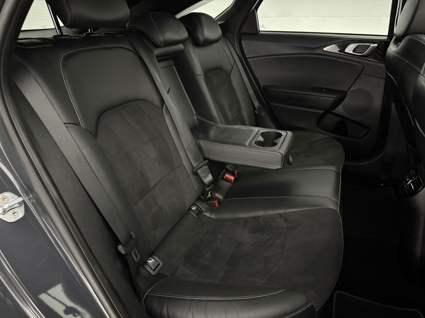 Kia ProCeed 1.4 T-GDI GT-Line | Pano | Camera | Stoel/Stuur verw. | Virtual | Adap. Cruise | Carplay | Keyless | NAP